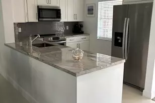 424 SE 10th St, Dania Beach, FL 33004 - Photo 3