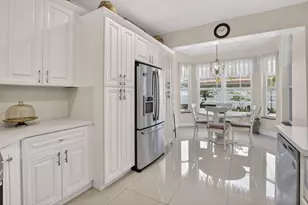 711 Heritage Way, Weston, FL 33326 - Photo 3