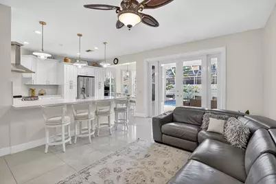 711 Heritage Way, Weston, FL 33326 - Photo 7