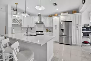 711 Heritage Way, Weston, FL 33326 - Photo 1
