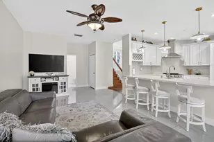 711 Heritage Way, Weston, FL 33326 - Photo 5