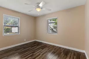 957 30th St, West Palm Beach, FL 33407 - Photo 15