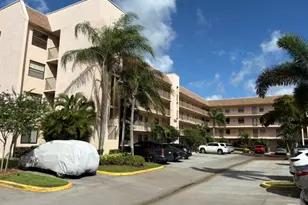 2711 NW 104th Ave, Sunrise, FL 33322 - Photo 3