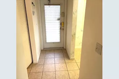 2711 NW 104th Avenue, Sunrise, FL 33322 - Photo 3