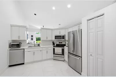 6581 Marissa Circle, Lake Worth, FL 33467 - Photo 19