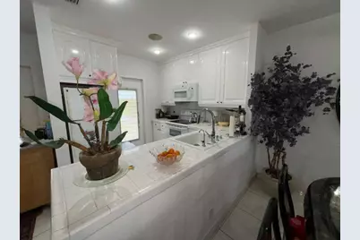 4706 NW 36th Street #605, Lauderdale Lakes, FL 33319 - Photo 5