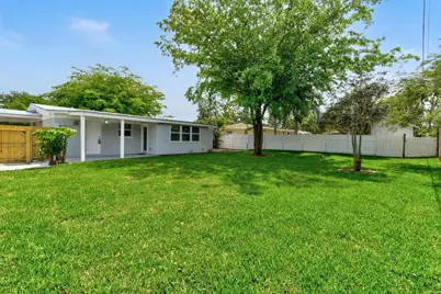 12091 Colony Avenue, Palm Beach Gardens, FL 33410 - Photo 3