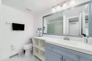 3095 N Oakland Forest Dr, Oakland Park, FL 33309 - Photo 13