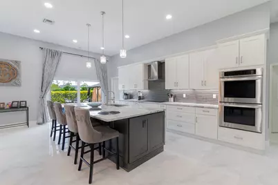 13621 Barberry Drive, Wellington, FL 33414 - Photo 3