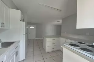 7221 Venetian St, Miramar, FL 33023 - Photo 3