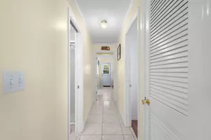 109 Lakes End Dr, Fort Pierce, FL 34982 - Photo 13