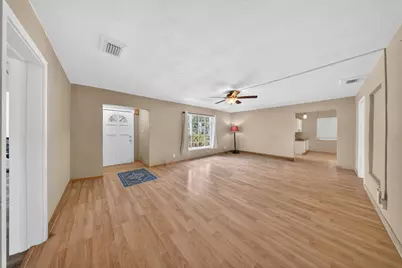 806 S 7th Street, Fort Pierce, FL 34950 - Photo 5