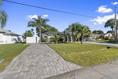 2471 SE Leithgow Street, Port Saint Lucie, FL 34952 - Photo 7