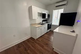 267 NW 33rd St, Miami, FL 33127 - Photo 3
