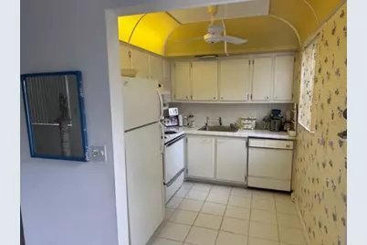 116 Lyndhurst F #116, Deerfield Beach, FL 33442 - Photo 9