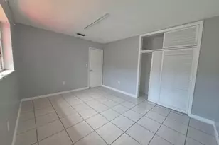 7221 Venetian St, Miramar, FL 33023 - Photo 9
