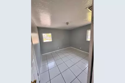 1132 NW 5th Court #3, Fort Lauderdale, FL 33311 - Photo 5