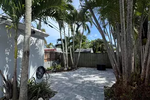 1610 NE 7th St, Fort Lauderdale, FL 33304 - Photo 15