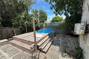 267 NW 33rd St, Miami, FL 33127 - Photo 11