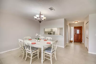 495 Prestwick Circle, Palm Beach Gardens, FL 33418 - Photo 5