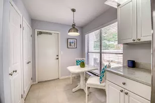 495 Prestwick Cir, Palm Beach Gardens, FL 33418 - Photo 21