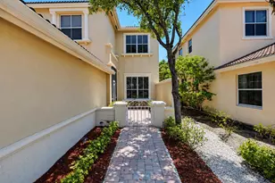 3945 Torres Cir, West Palm Beach, FL 33409 - Photo 21
