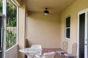 3945 Torres Cir, West Palm Beach, FL 33409 - Photo 11