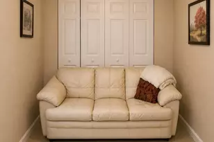 3945 Torres Cir, West Palm Beach, FL 33409 - Photo 3