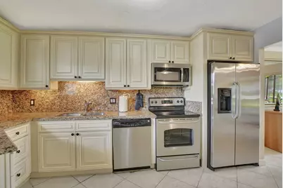 5901 Camino Del Sol #107, Boca Raton, FL 33433 - Photo 13