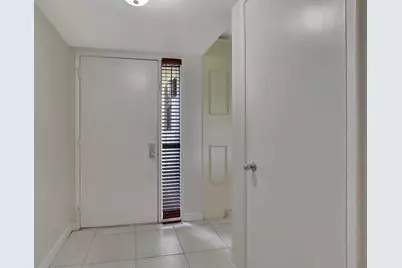 5901 Camino Del Sol #107, Boca Raton, FL 33433 - Photo 5