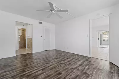 5570 Tamberlane Circle #131, Palm Beach Gardens, FL 33418 - Photo 15