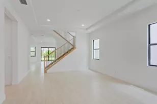 13559 Artisan Cir, Palm Beach Gardens, FL 33418 - Photo 9