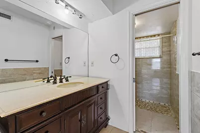 5570 Tamberlane Circle #131, Palm Beach Gardens, FL 33418 - Photo 17