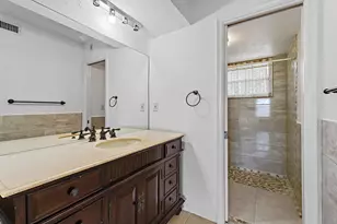 5570 Tamberlane Cir, Palm Beach Gardens, FL 33418 - Photo 17
