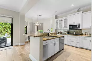 3555 Birague Dr, Wellington, FL 33449 - Photo 11