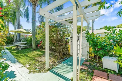 629 Selkirk Street, West Palm Beach, FL 33405 - Photo 21