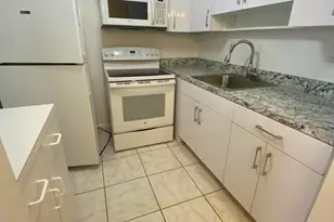 3 Kinghswood A, West Palm Beach, FL 33417 - Photo 3
