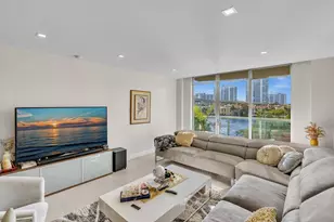19390 Collins Ave, Sunny Isles Beach, FL 33160 - Photo 29