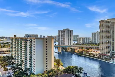 19390 Collins Avenue, Sunny Isles Beach, FL 33160 - Photo 45