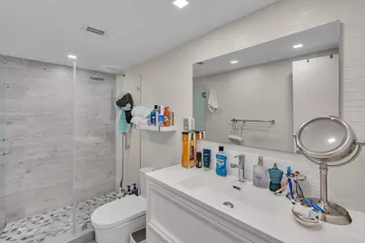 19390 Collins Avenue, Sunny Isles Beach, FL 33160 - Photo 11