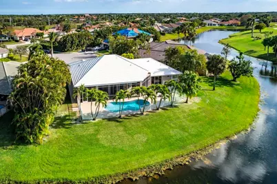 15621 Latina Place, Wellington, FL 33414 - Photo 9