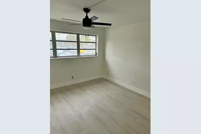 3201 NE 8th Street #206, Pompano Beach, FL 33062 - Photo 5