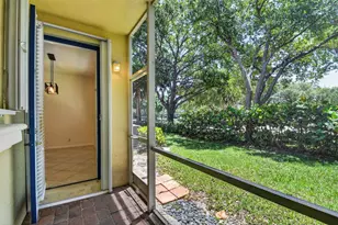 2806 S Evergreen Cir, Boynton Beach, FL 33426 - Photo 15