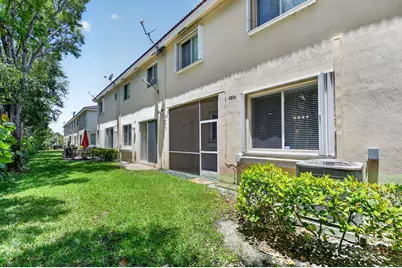 2806 S Evergreen Circle, Boynton Beach, FL 33426 - Photo 17