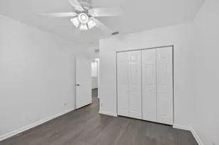 2806 S Evergreen Cir, Boynton Beach, FL 33426 - Photo 33