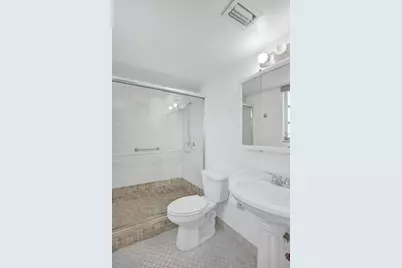 1811 Jefferson Street #404, Hollywood, FL 33020 - Photo 15
