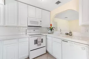 272 NE 13th St, Delray Beach, FL 33444 - Photo 9