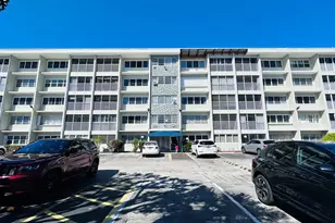 330 SE 2nd St, Hallandale Beach, FL 33009 - Photo 1