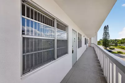 348 Wellington H, West Palm Beach, FL 33417 - Photo 5