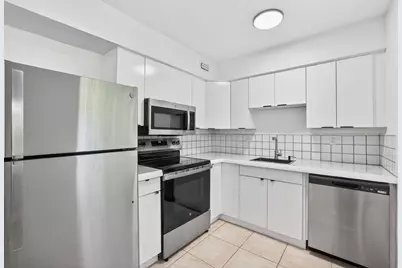 1821 Middle River Drive #2, Fort Lauderdale, FL 33305 - Photo 1